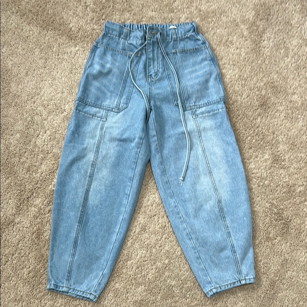 Casual Light Blue barrel jeans